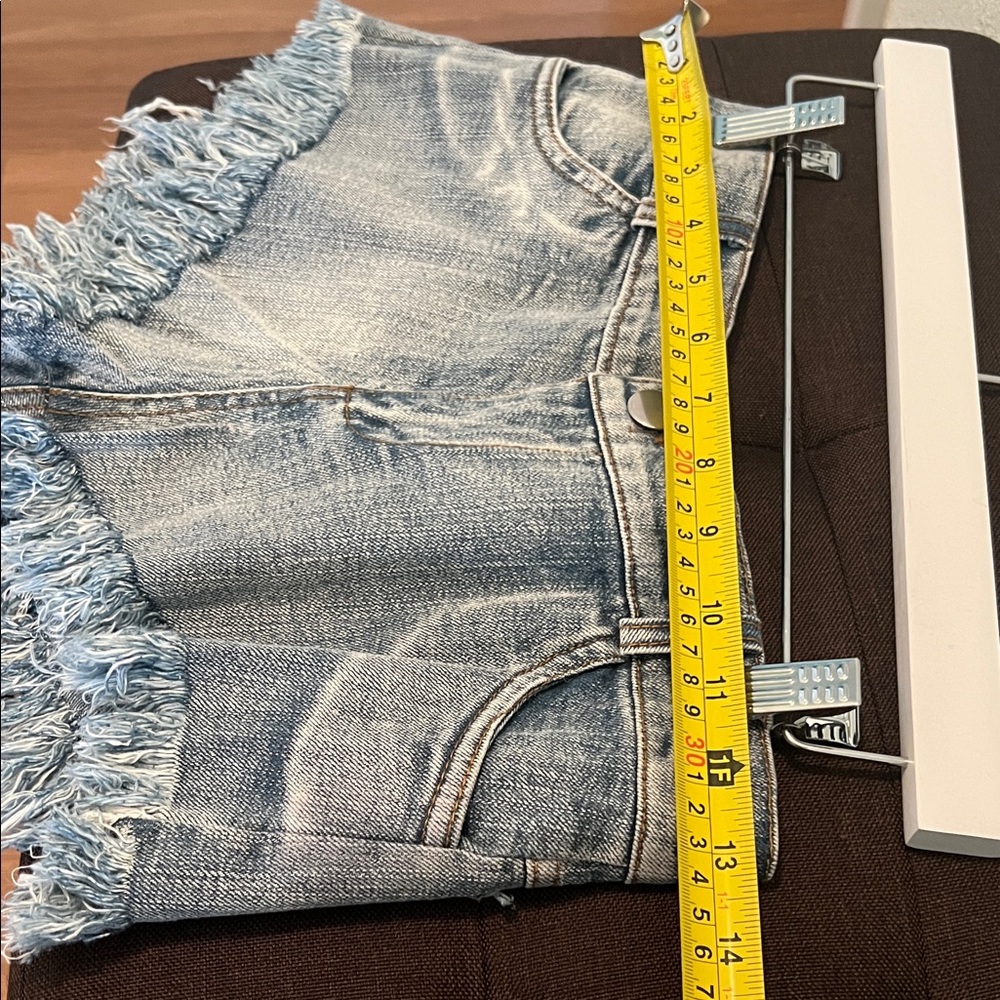 #1263**Blue Frayed Denim Shorts - Picture 5 of 9